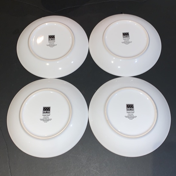 222 Fifth Christmas Friends Appetizer Dessert Plates Set of 4 Woodland Animal - Picture 2 of 6